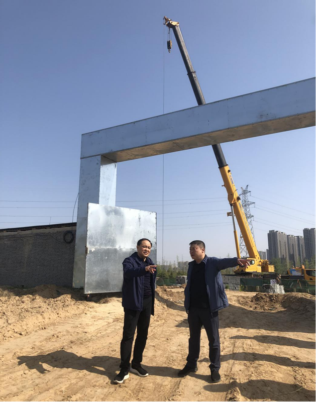 鄭州市建設投資集團有限公司黨委委員、副總經(jīng)理張巖到侯寨新鎮(zhèn)區(qū)安置區(qū)調(diào)研項目建設工作